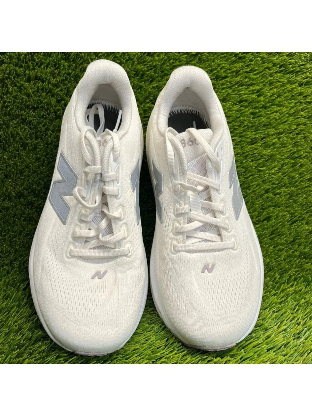 New Balance Fresh Foam X 860 V15 Womens Size 10D White Running Shoes Sneakers